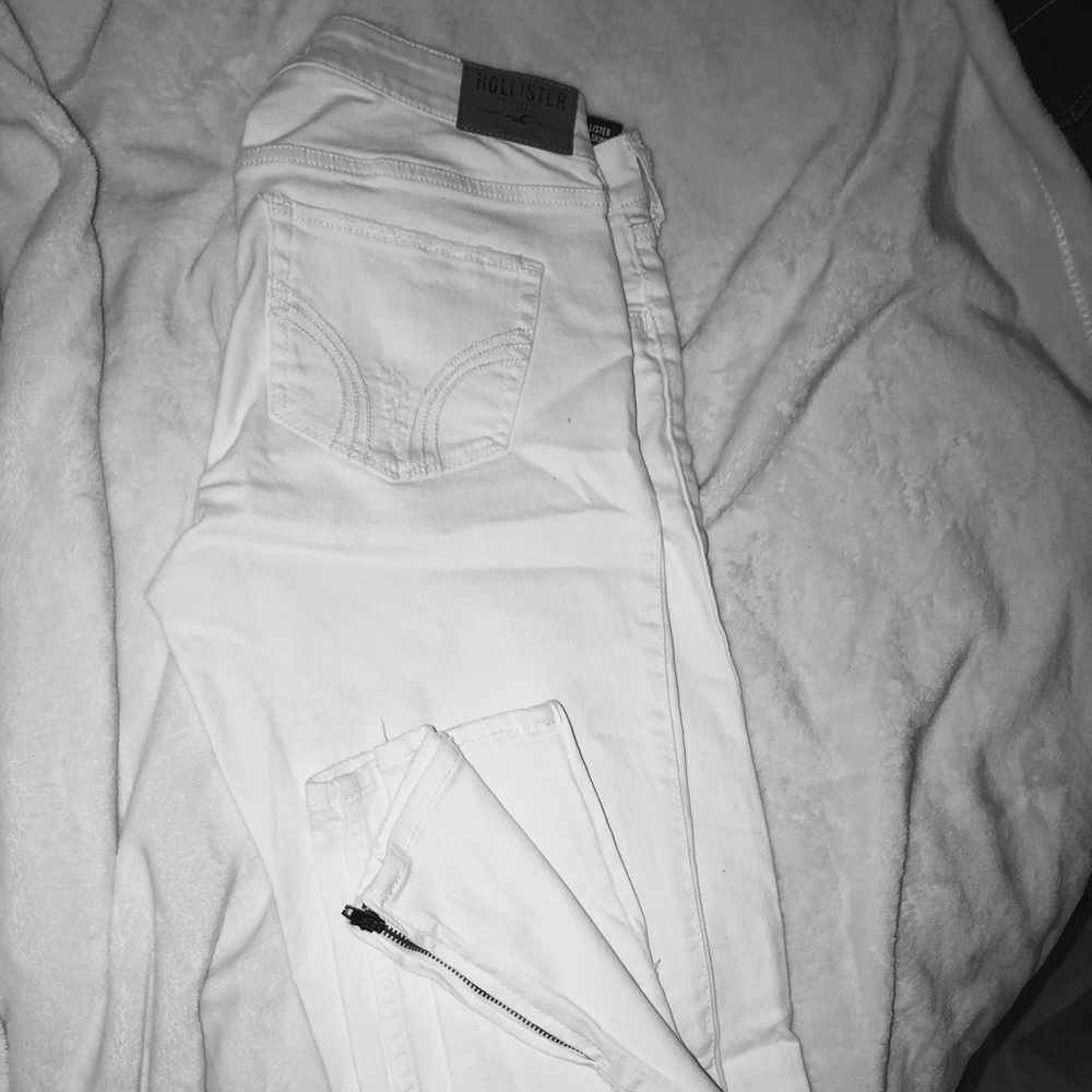 Hollister White Skinny Jeans